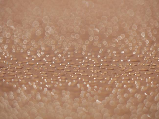 condensation-droplets-water-circle